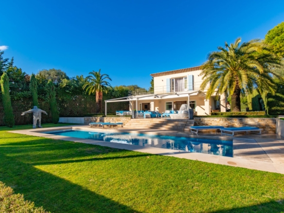 5 Bedroom Villa/House in Cap D Antibes 12