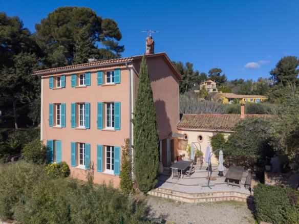 6 Bedroom Villa/House in La Seyne Sur Mer 28