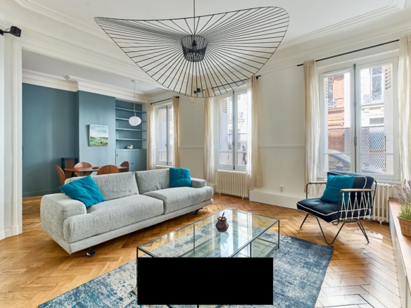 Apartment For Sale in Paris 17th (Monceau - Batignolles -Ternes) 6