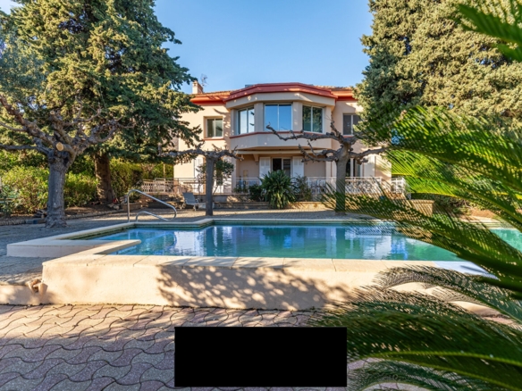 5 Bedroom Villa/House in Hyeres 4