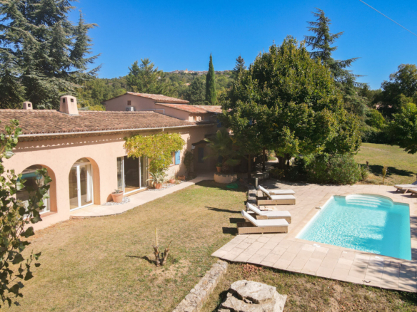 5 Bedroom Villa/House in Callian 6