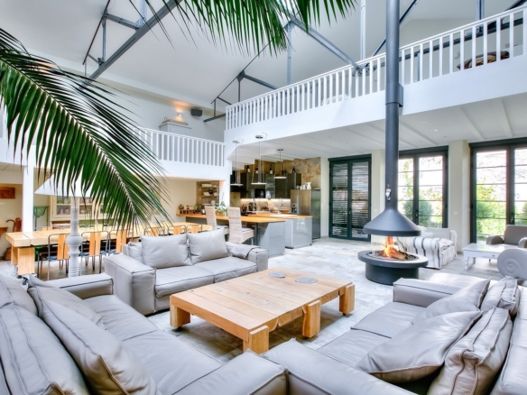 5 Bedroom Villa/House in Cannes 26