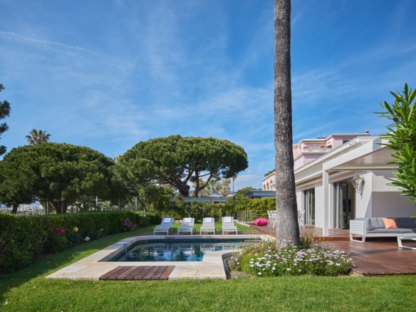 5 Bedroom Villa/House in Cannes 14