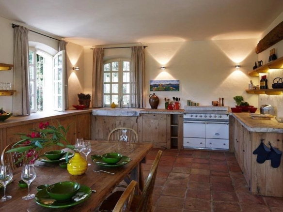 5 Bedroom Villa/House in Grimaud 14