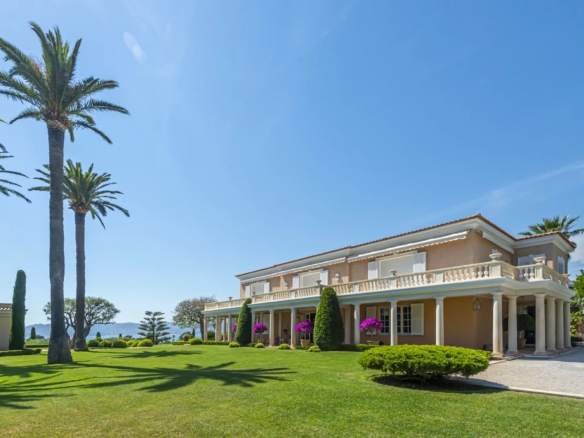 7 Bedroom Villa/House in Cap D Antibes 26