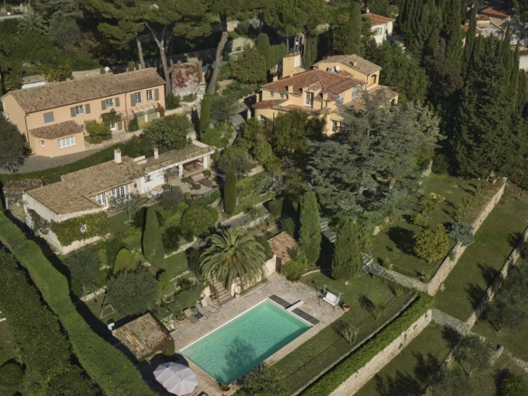 13 Bedroom Villa/House in Mougins 22