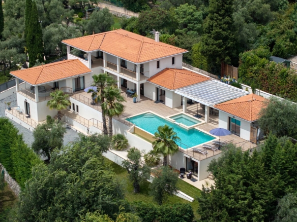 4 Bedroom Villa/House in Chateauneuf Grasse 12
