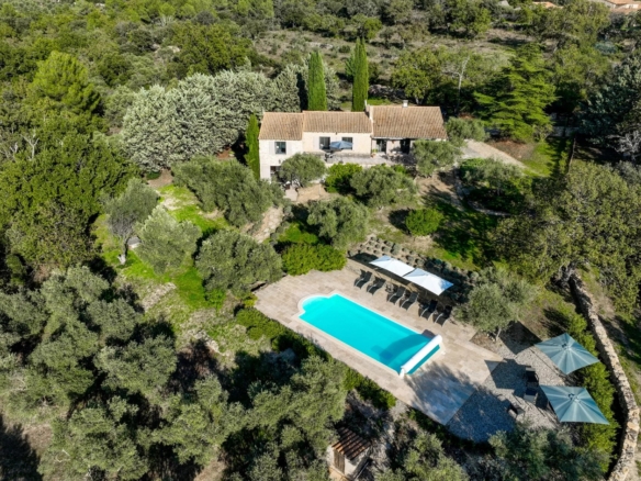 4 Bedroom Villa/House in Gordes 22