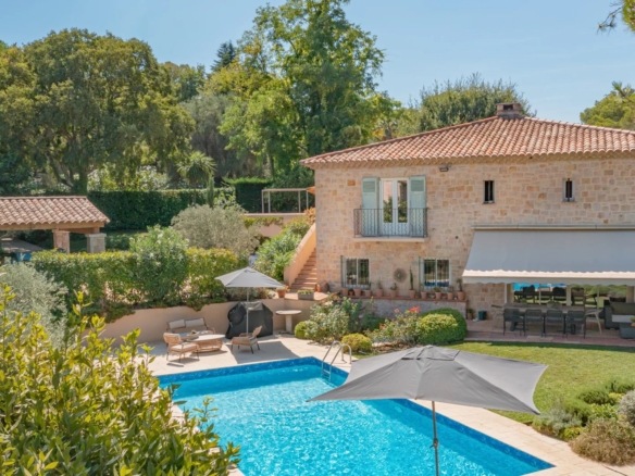 5 Bedroom Villa/House in Mougins 12