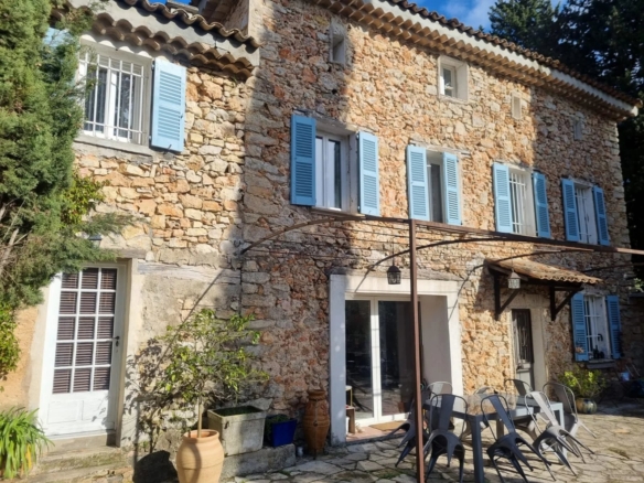 7 Bedroom Villa/House in Lorgues 2