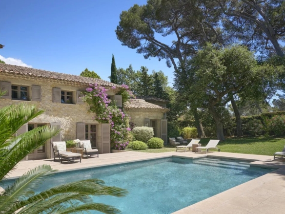 6 Bedroom Villa/House in Mougins 36