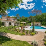 5 Bedroom Villa/House in Roquefort Les Pins 10