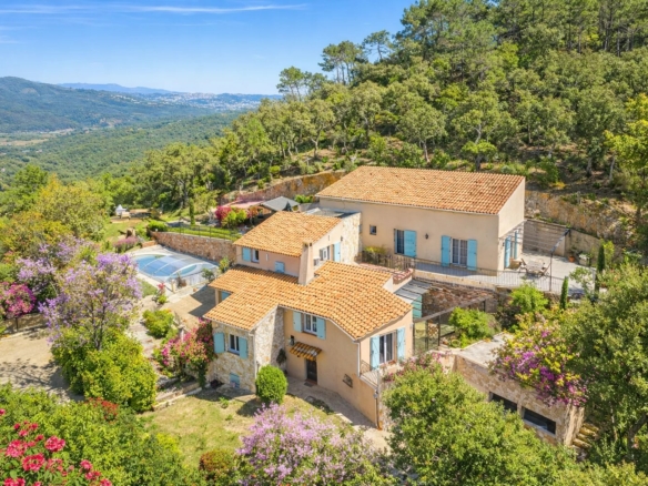 6 Bedroom Villa/House in Mandelieu La Napoule 20