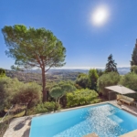 3 Bedroom Villa/House in Grasse 4