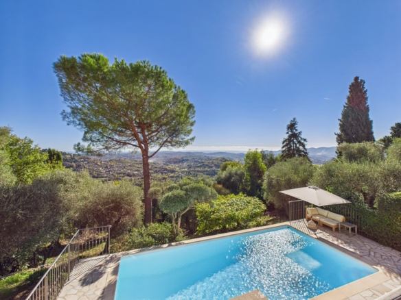 3 Bedroom Villa/House in Grasse 26