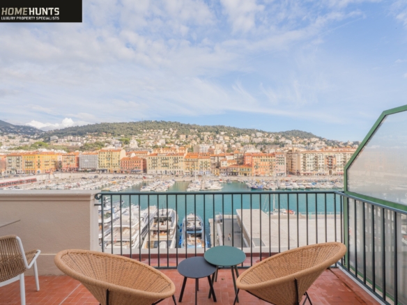 2 Bedroom Apartment in Nice - City 10