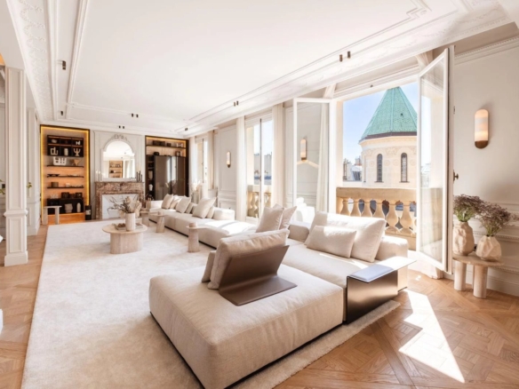 3 Bedroom Apartment in Paris 8th (Golden Triangle - Parc Monceau) 18