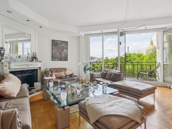 2 Bedroom Apartment in Paris 7th (Invalides, Eiffel Tower, Orsay) 6