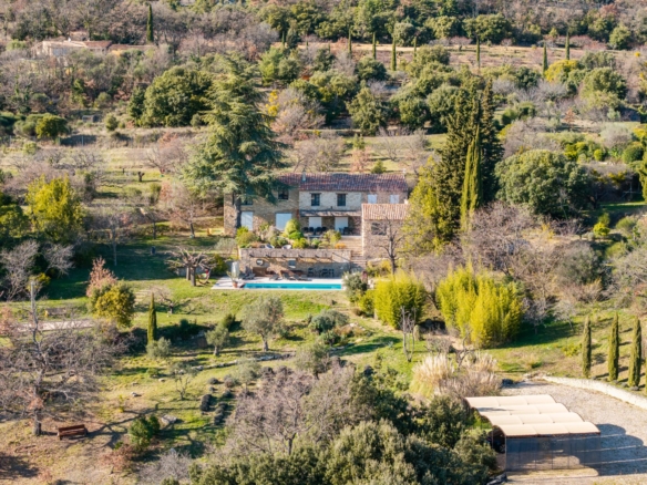 7 Bedroom Villa/House in Murs 2