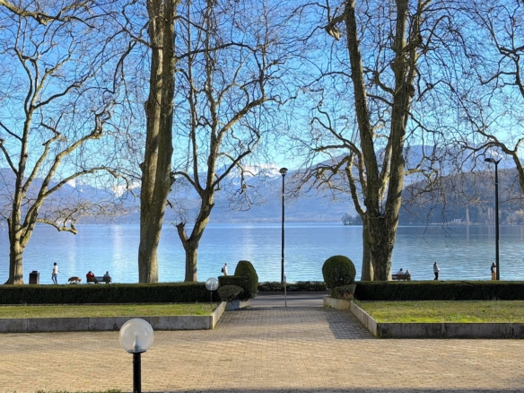 2 Bedroom Apartment in Annecy 16