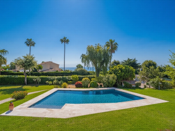 4 Bedroom Villa/House in Cannes 20