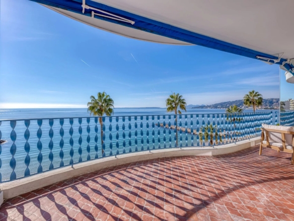 2 Bedroom Apartment in Antibes 28