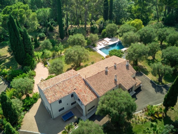 6 Bedroom Villa/House in Mougins 8