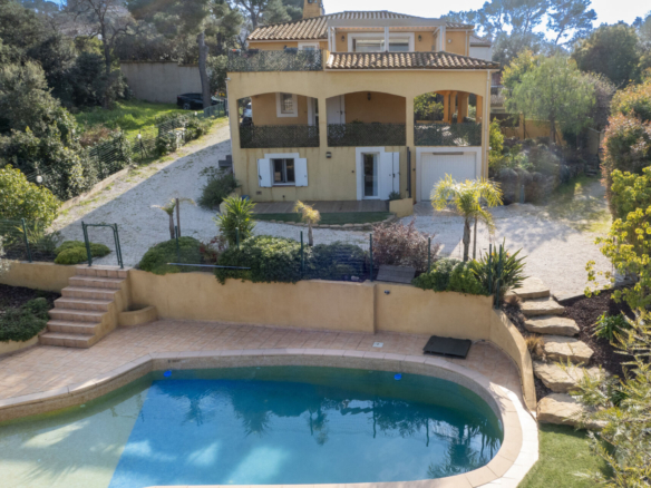 4 Bedroom Villa/House in Six Fours Les Plages 18