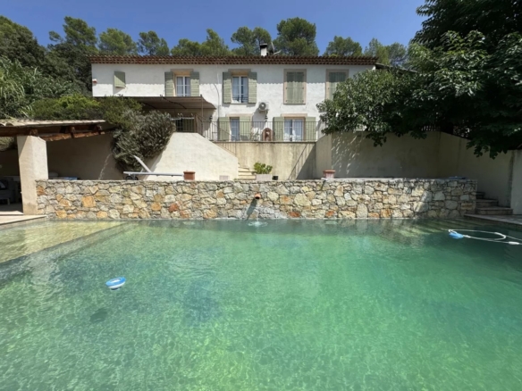 4 Bedroom Villa/House in Lorgues 36