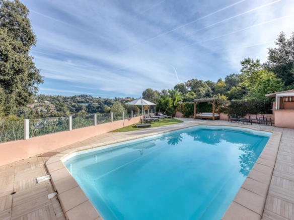 4 Bedroom Villa/House in Cagnes Sur Mer 14