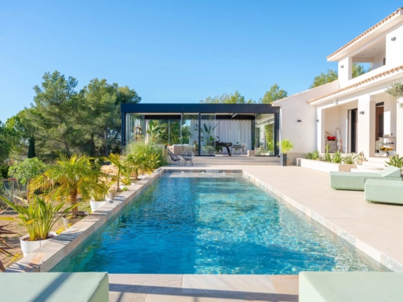 4 Bedroom Villa/House in La Cadiere D Azur 10