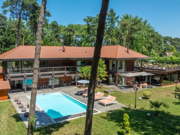 5 Bedroom Villa/House in Sciez 34