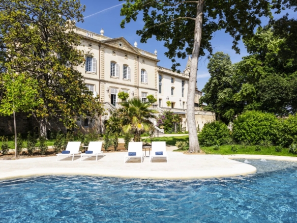 18 Bedroom Castle/Estates in Uzes 6