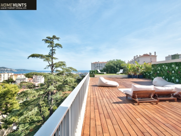 3 Bedroom Apartment in Nice 24