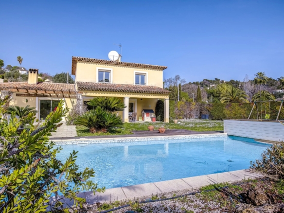 4 Bedroom Villa/House in Mougins 36