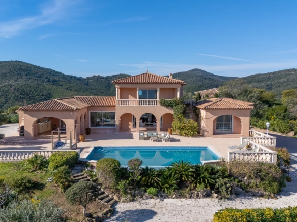 3 Bedroom Villa/House in Roquebrune Sur Argens 30