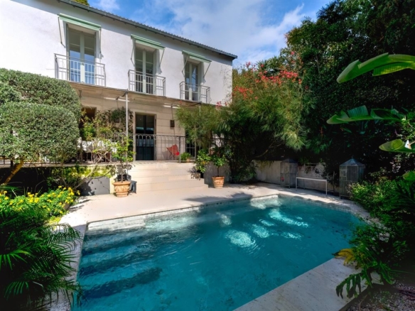4 Bedroom Villa/House in Cannes 24