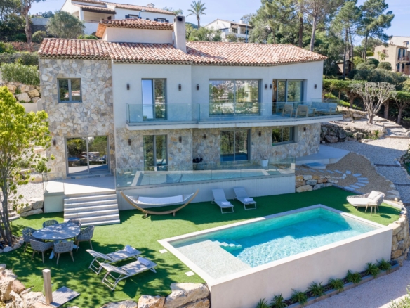 4 Bedroom Villa/House in Mandelieu La Napoule 26