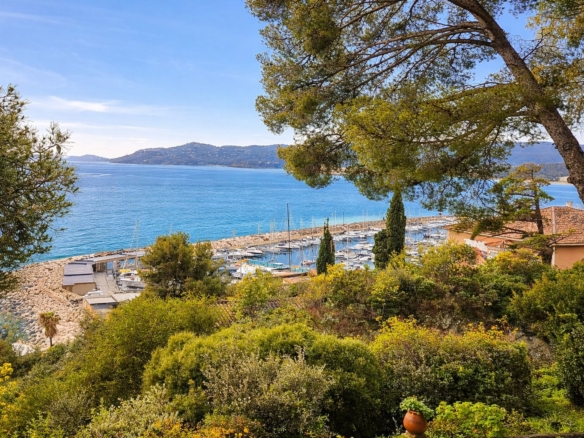 5 Bedroom Villa/House in Le Lavandou 26