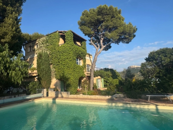 4 Bedroom Villa/House in Cassis 30