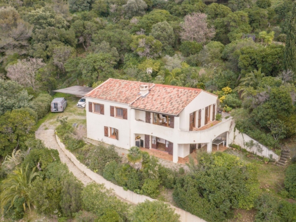 4 Bedroom Villa/House in La Croix Valmer 22