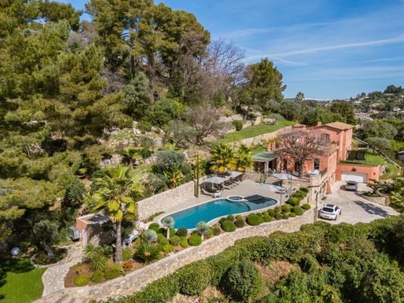 5 Bedroom Villa/House in Mougins 4