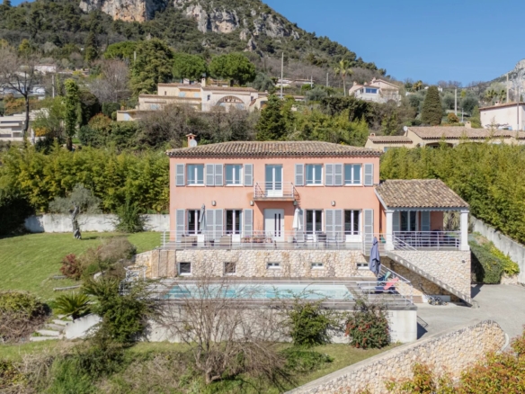 4 Bedroom Villa/House in Vence 16