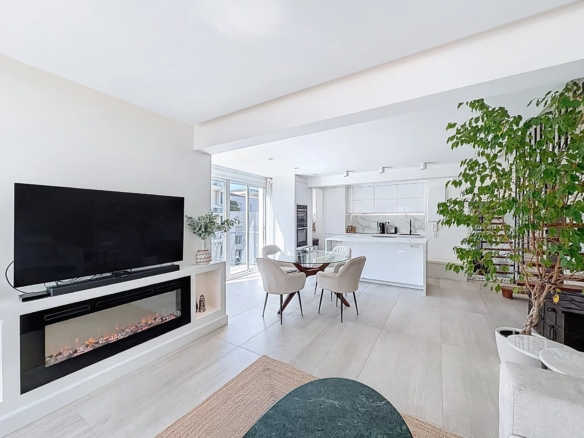 2 Bedroom Apartment in Cannes 28