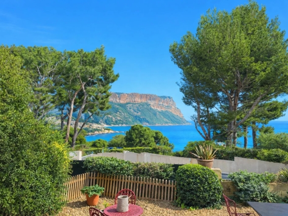 5 Bedroom Villa/House in Cassis 16