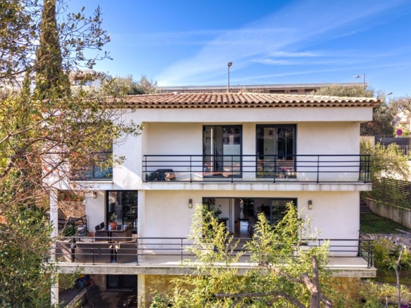 5 Bedroom Villa/House in Cannes 32