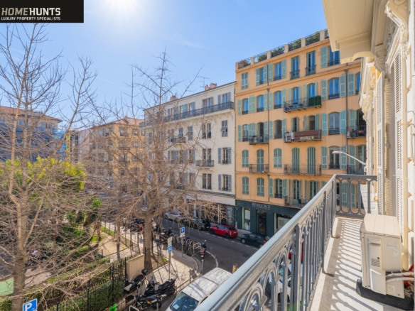 4 Bedroom Apartment in Nice - City 10