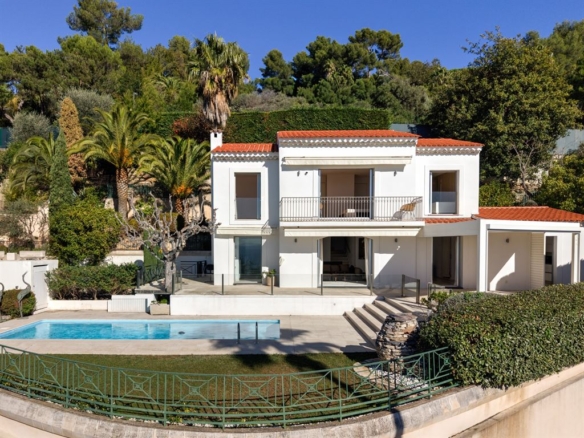 5 Bedroom Villa/House in Cannes 14