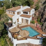 5 Bedroom Villa/House in Les Adrets De L Esterel 9