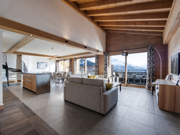 5 Bedroom Apartment in Montvalezan 32